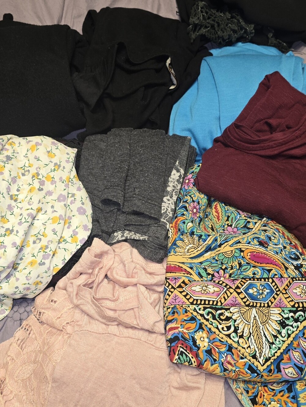 🚨 NEED GONE! 10 Women's Tops Lot | L & XL 🚨